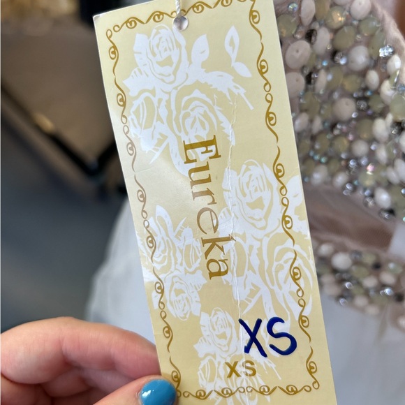 White Short Formal Size 2 with see through middle - Picture 4 of 4